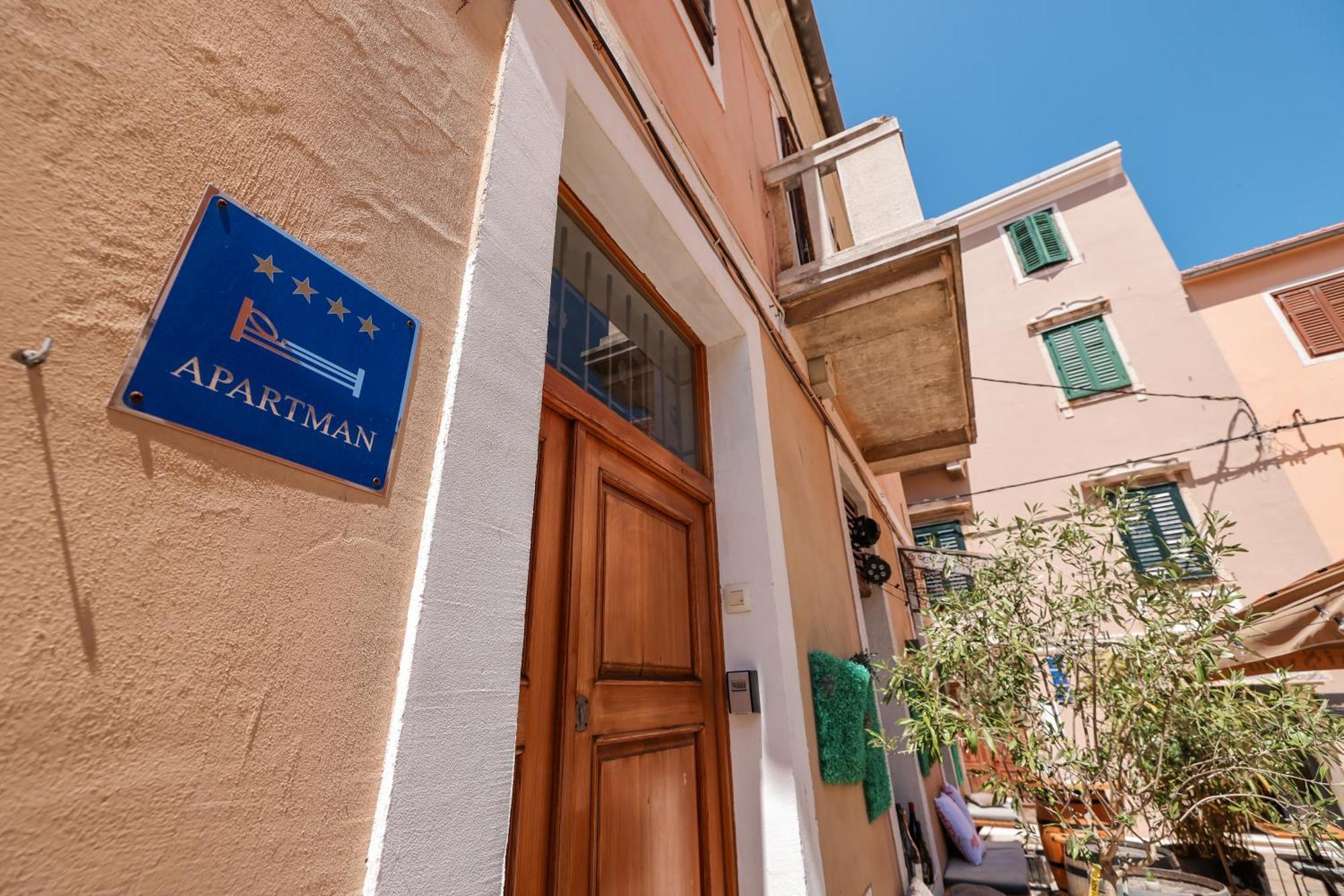 M&D Old Town Zadar Luxury Apartment المظهر الخارجي الصورة
